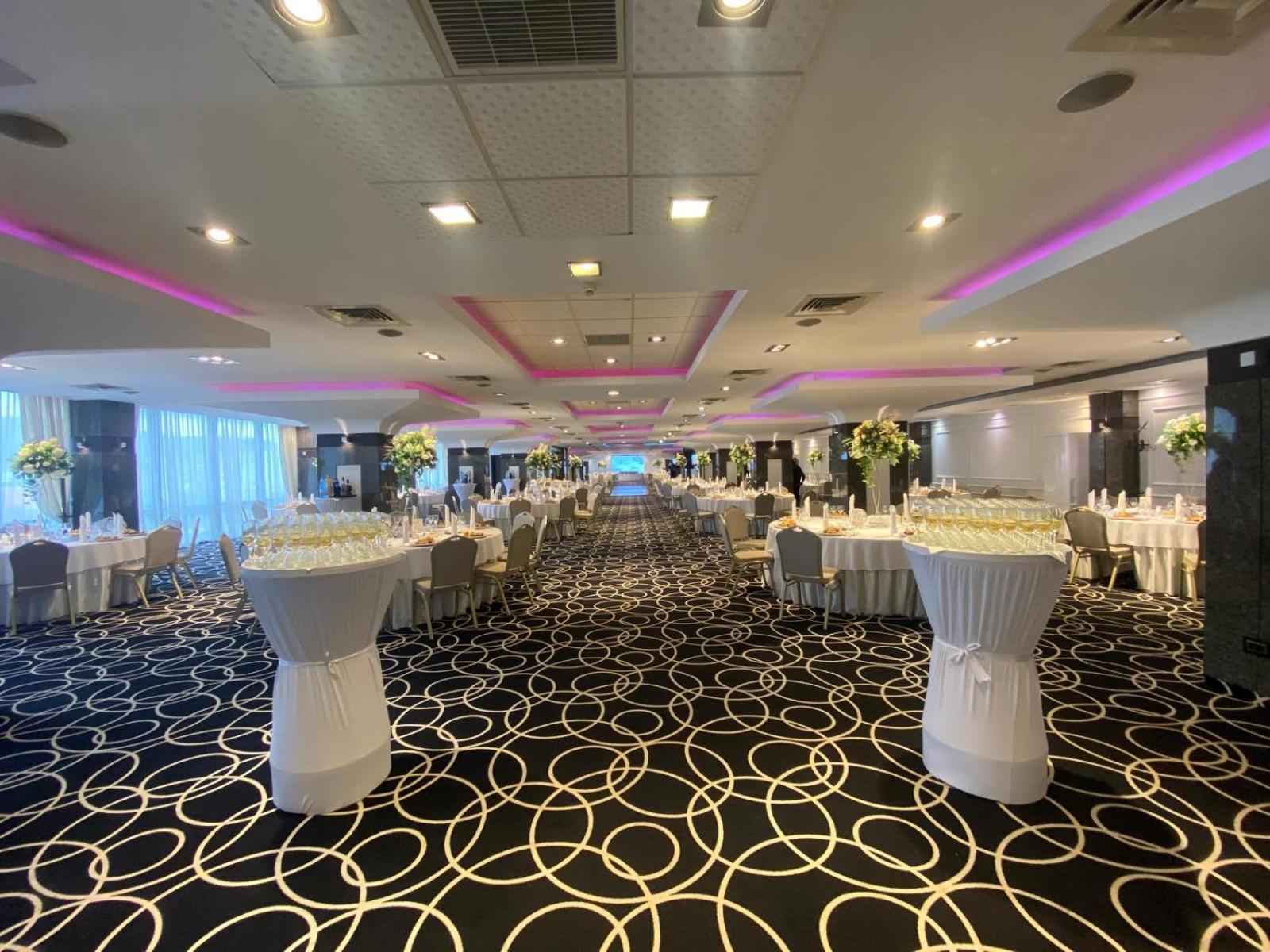 Business Hotel Conference Center & Spa Targu Mures Exterior photo