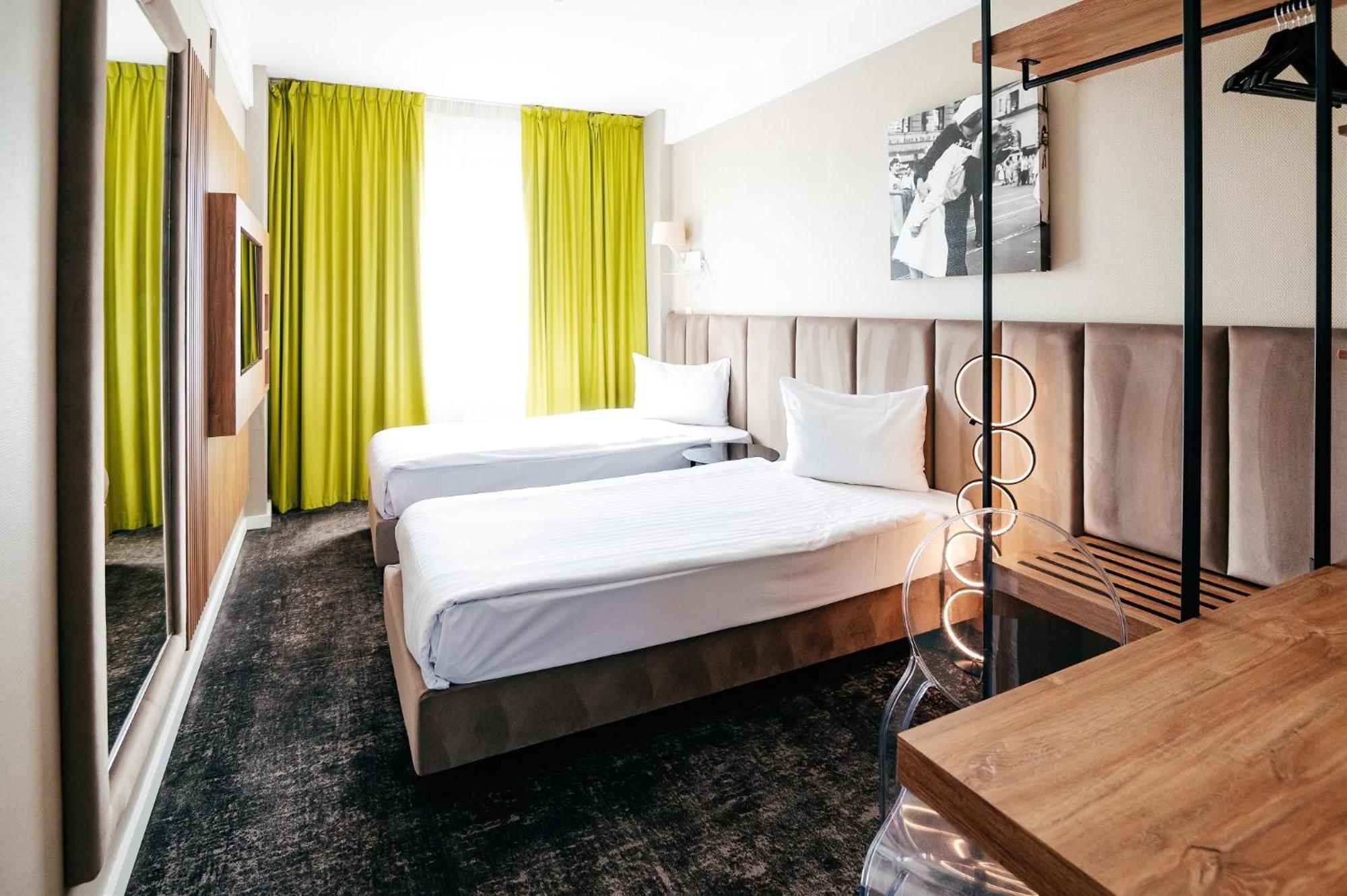 Business Hotel Conference Center & Spa Targu Mures Exterior photo